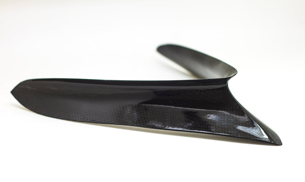 Think Carbon Wave Deflector